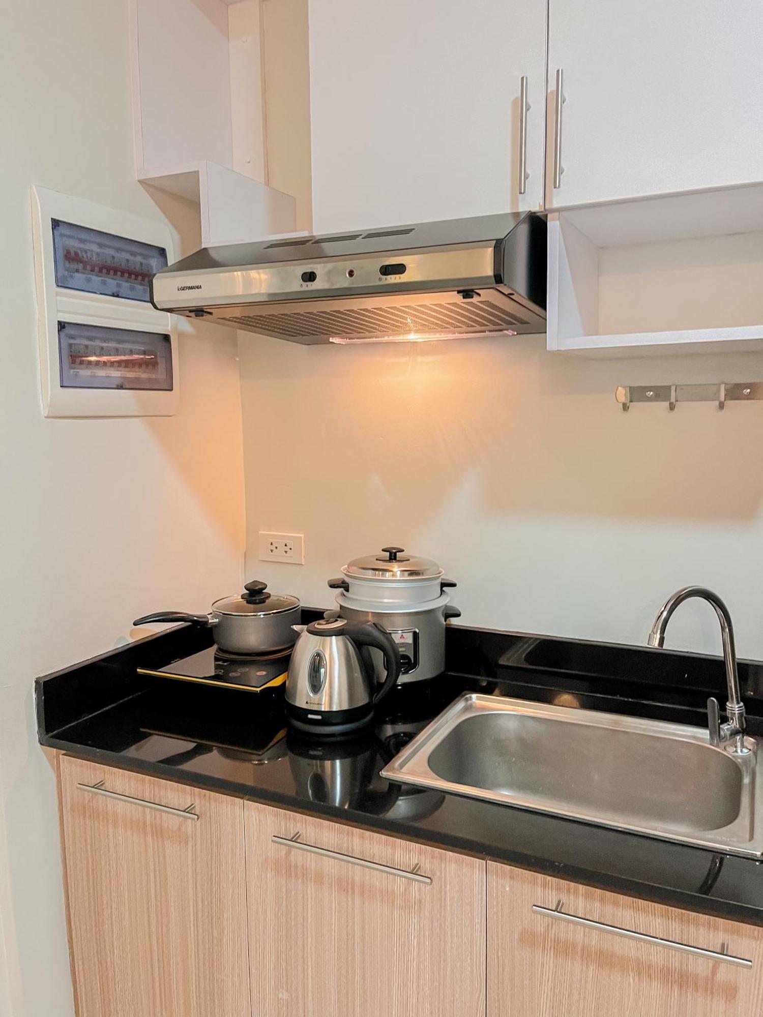 2 Bedroom And Studio Apartments With Private Pool And Gym In Vista Manors Verdant Puerto Princesa Exterior photo