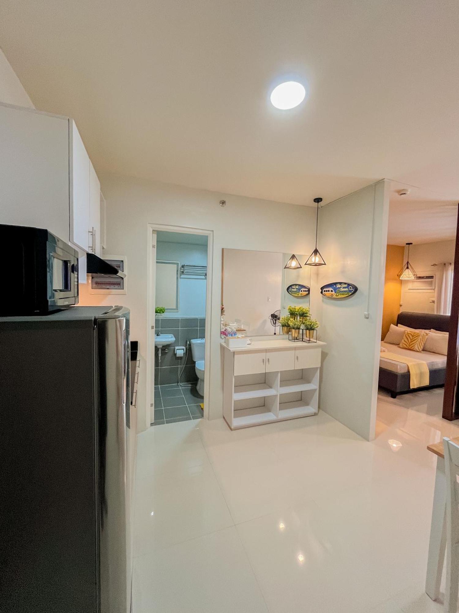 2 Bedroom And Studio Apartments With Private Pool And Gym In Vista Manors Verdant Puerto Princesa Exterior photo